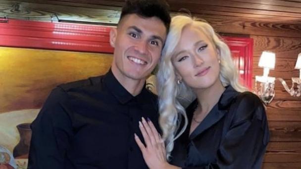 Vesta Lugg junto a Pablo Galdames. (Instagram)