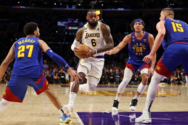 Denver se pone 3-0 y deja a los Lakers al borde del abismo en playoffs NBA