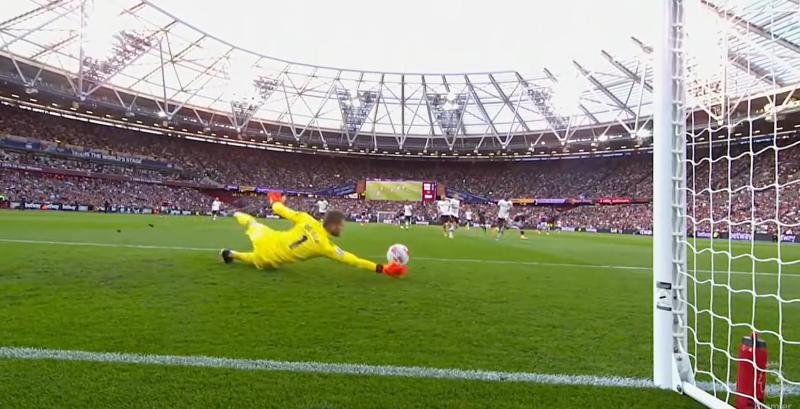 David De Gea protagonizó un grosero error en la caída de Manchester United en la Premier League. Captura.