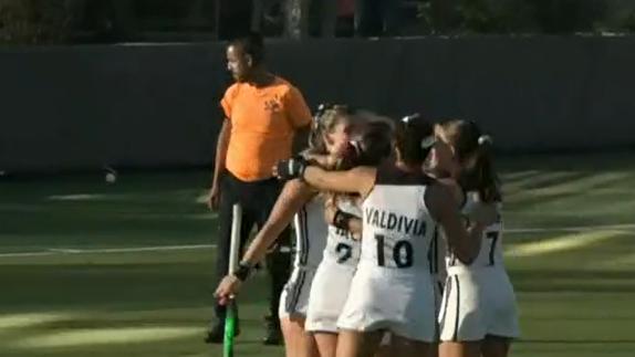 Manquehue A derrotó a la UC y es finalista de la Primera División del Hockey sobre Césped femenino