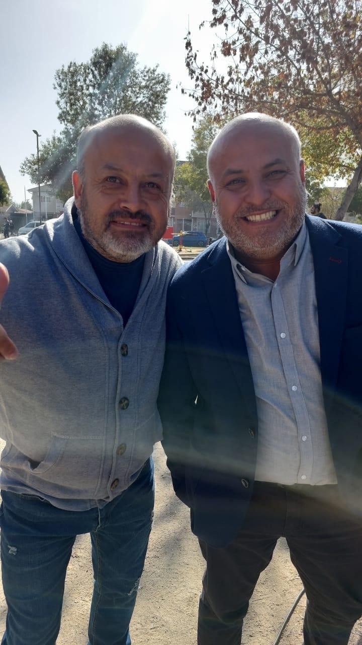 T13.cl - Miguel Acuña y su doble Ricardo