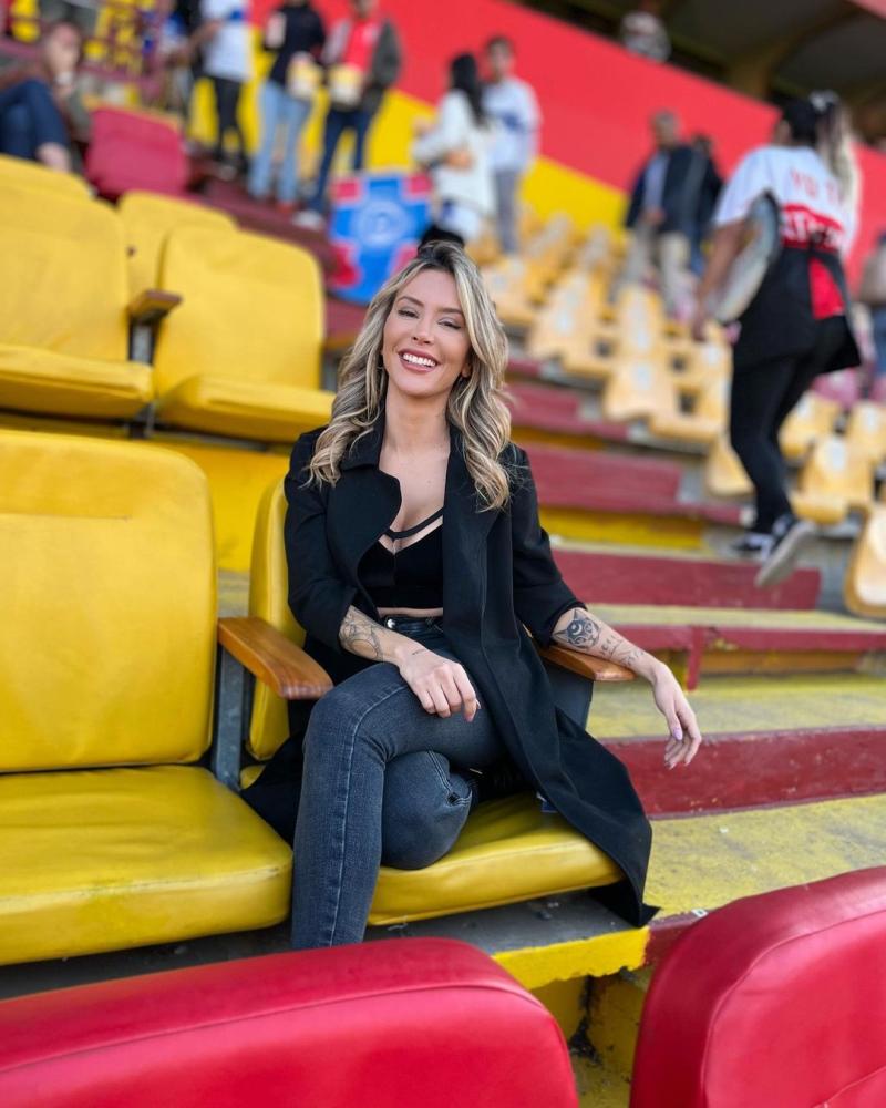 Marco Rojas se fue acompañado de Renata Almada - Instagram (@re_almada)