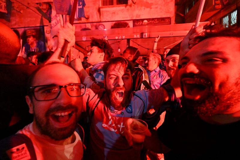 AFP - Hinchas del Napoli