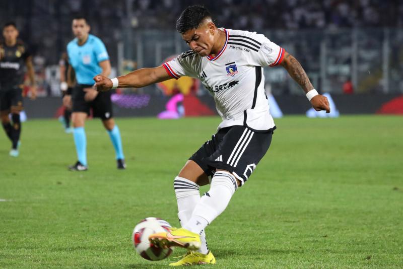 Jordhy Thompson volverá a las citaciones en Colo Colo. Crédito: Agencia Uno.