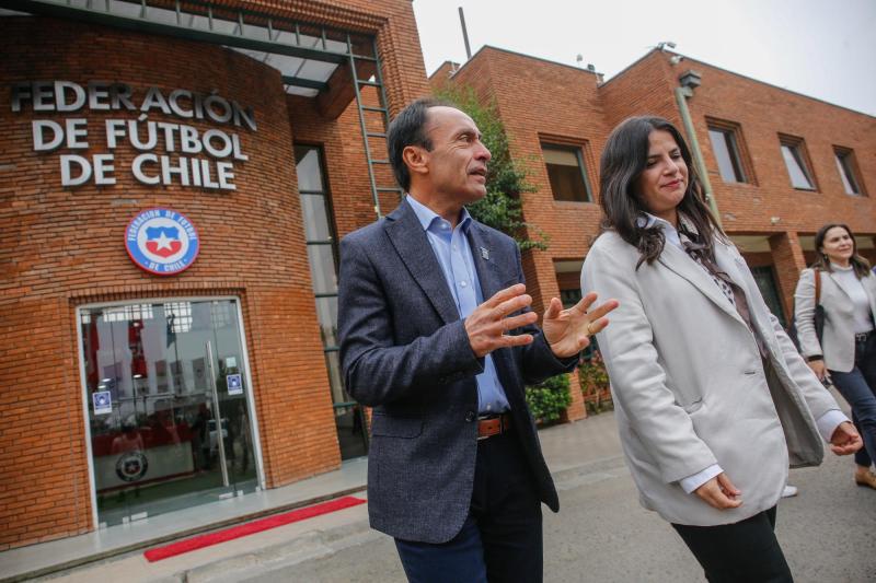 Agencia Uno - Jaime Pizarro y Antonia Orellana