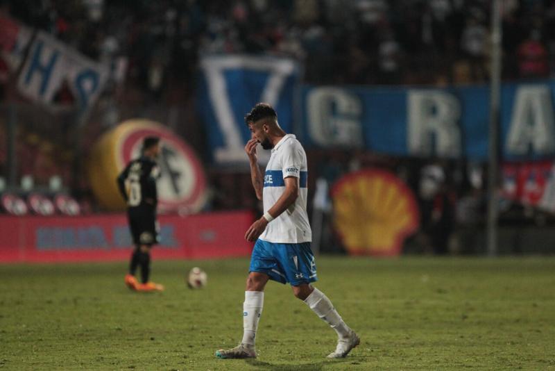 Mauricio Isla dejó la UC y se aproxima a la MLS. Crédito: Agencia Uno.