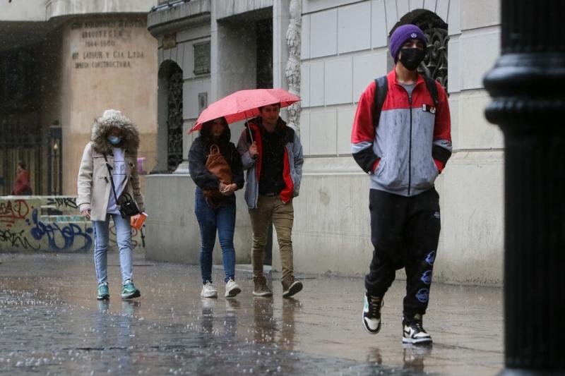 Agencia Uno - Lluvia en la RM