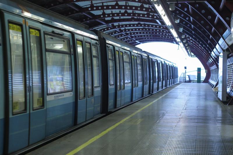 Evelyn Ortiz fue asaltada en el Metro de Santiago. Crédito: Agencia Uno