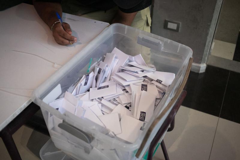 Agencia Uno - Urna con votos