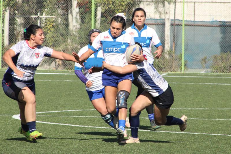 El Clásico Universitario del Rugby Femenino congregó cientos de personas - Arusa