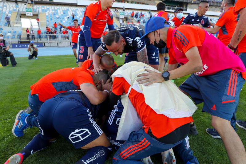 La tarde en que la U se salvó del descenso milagrosamente - Photosport