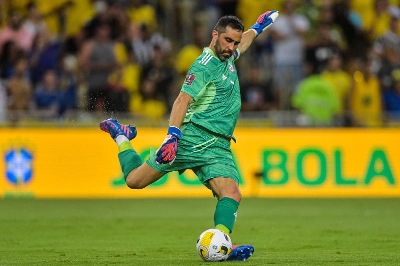 Claudio Bravo tendría lista su renovación en el Real Betis (Photosport)