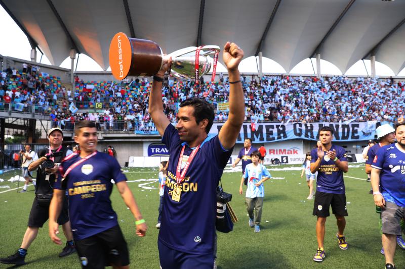 Nicolás Núñez logro el anhelado ascenso con Magallanes después de 36 años - Photosport