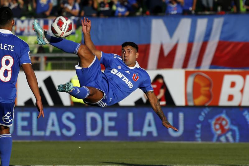 Jeisson Vargas debe volver a la U tras su paso por el fútbol qatarí. / Photosport