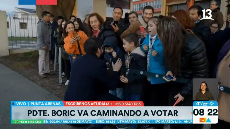 Presidente Boric llegó a votar a Punta Arenas