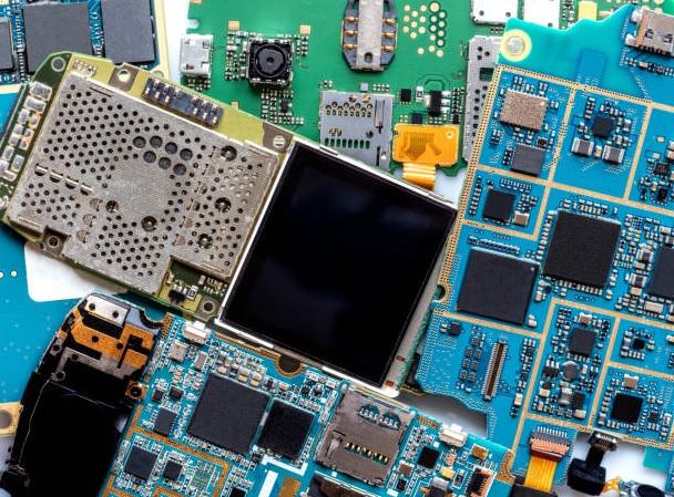 GettyImages - Piezas de computadores