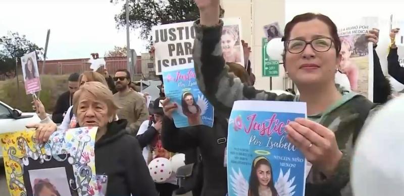 T13 - Protestas por posible negligencia médica del Hospital Naval