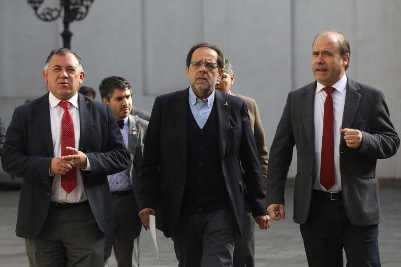 Agencia Uno - Muleta y Undurraga en La Moneda