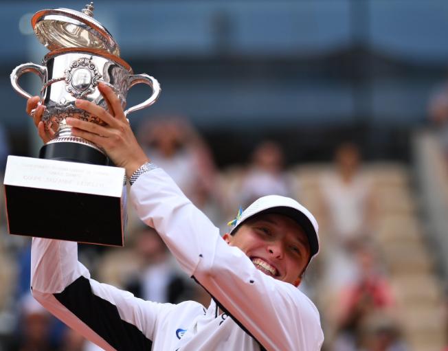 Iga Swiatek obtuvo su tercer título en Roland Garros. Crédito: @rolandgarros