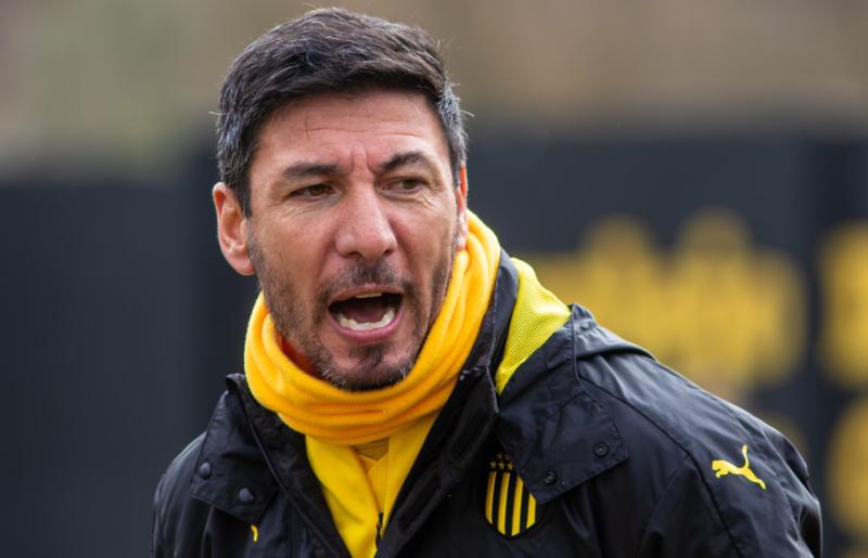 Juan Manuel Olivera es nuevo DT de Peñarol. Crédito: @OficialCAP