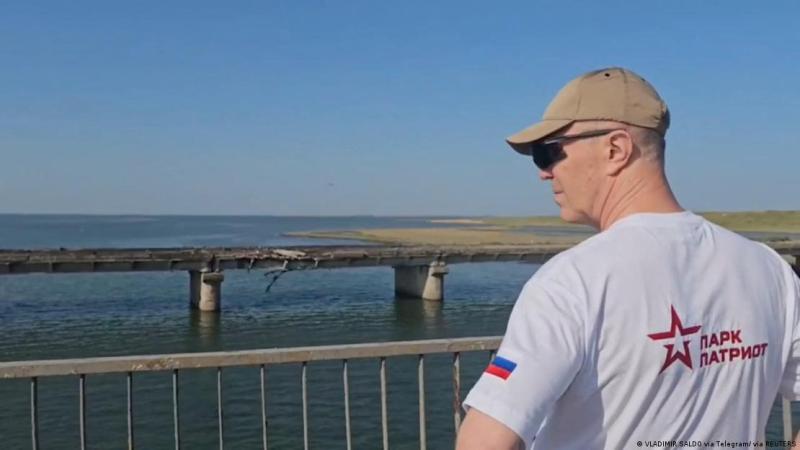 Ataque ucraniano alcanza el puente que une Crimea con Jersón