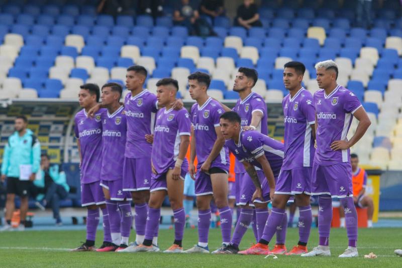 Deportes Concepción está complicado en la Segunda División. Crédito: Agencia Uno.