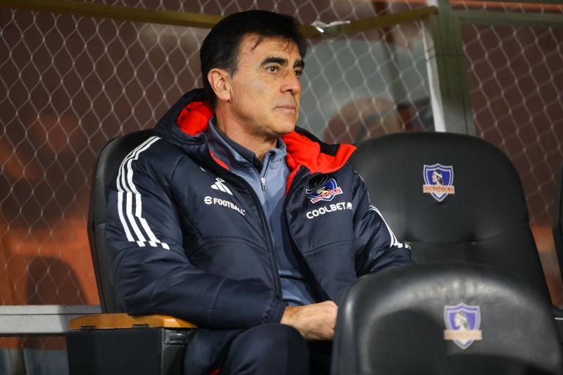 Gustavo Quinteros, DT de Colo Colo.