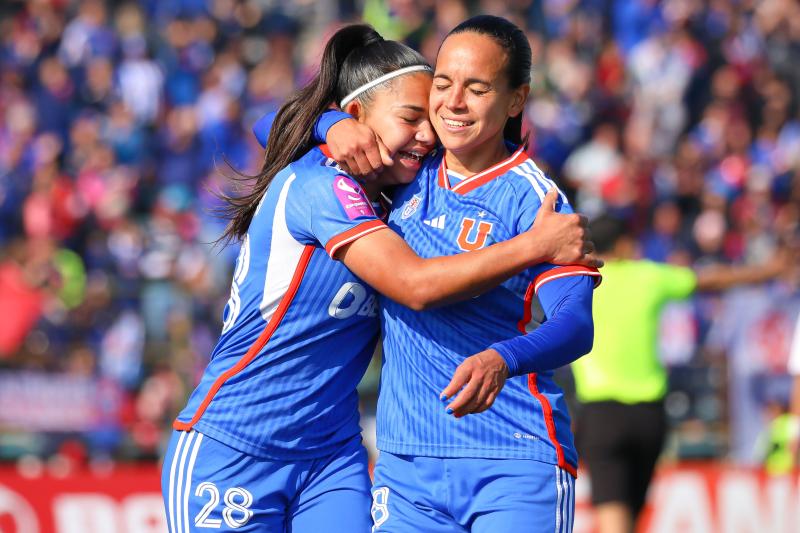 La U femenino asoma como el mejor equipo de Chile según el ranking IFFHS. (Agencia Uno)