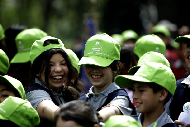 6 consejos de Unicef para conversar con tus hijos sobre el cambio climático