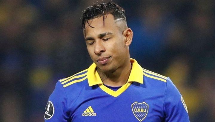 El delantero de Boca Juniors, Sebastián Villa fue hallado culpable de violencia de genero. / Foto: @Labocatw
