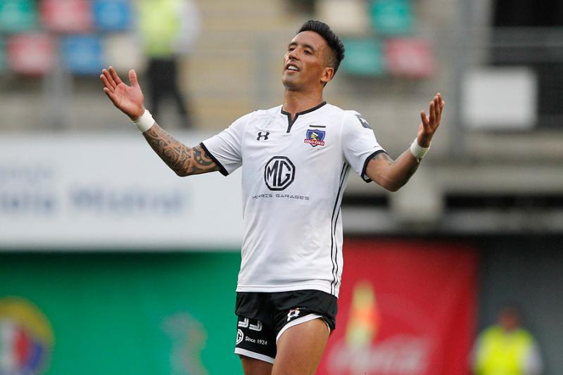 Lucas Barrios es nuevo jugador de Sportivo Luqueño. Imagen: Photosport.