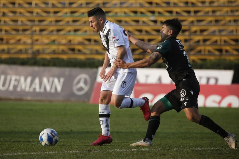 Fernando Manríquez actualmente juega en Santiago Morning, pero suena en Deportes Concepción - Photosport