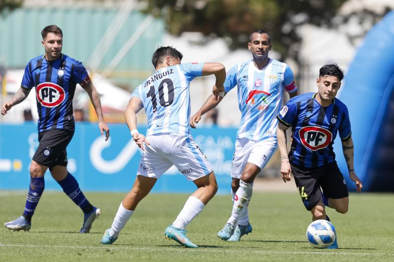 Huachipato y Magallanes nuevamente fue suspendido.