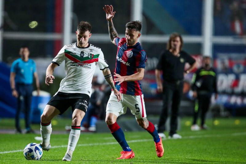 Competencia para Colo Colo: Bruno Barticciotto es seguido por dos equipos extranjeros. Crédito: Photosport.