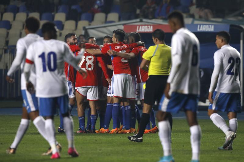 Chile venció sin mayores complicaciones a Cuba en Concepción. / Photosport