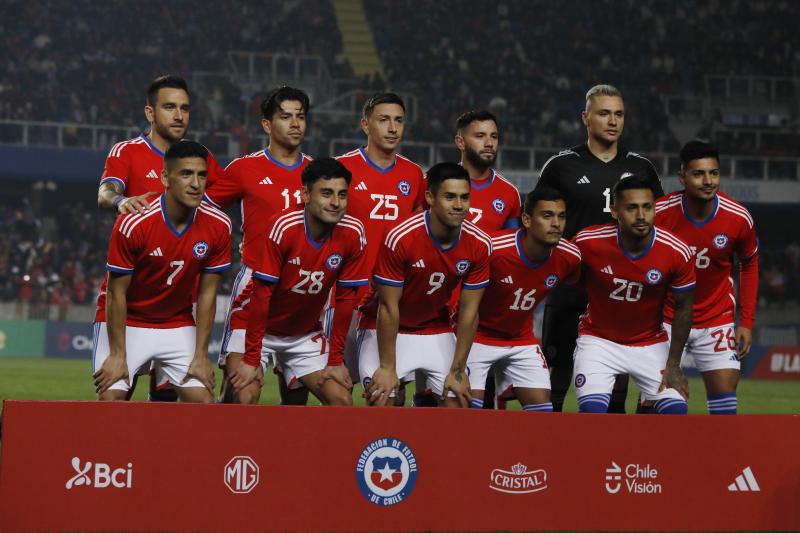 La U podría pedir de vuelta a sus seleccionados para contar con ellos en Copa Chile.