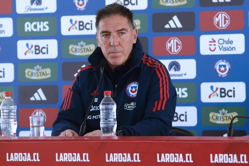 Eduardo Berizzo en la previa del duelo amistoso de la Roja y República Dominicana - Photosport