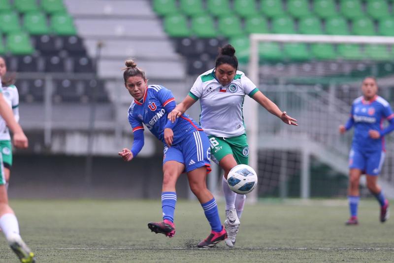 Las azules se impusieron en Puerto Montt y son líderes del torneo femenino (Foto: Javiera Mera - Universidad de Chile)