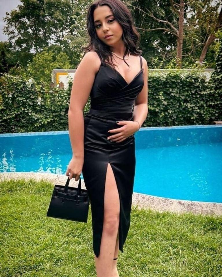 Instagram (@berengokyildiz_official) - Beren Gökyıldız