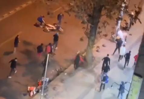 Repartidores extranjeros sufrieron la agresión de un grupo de hinchas de Colo Colo.