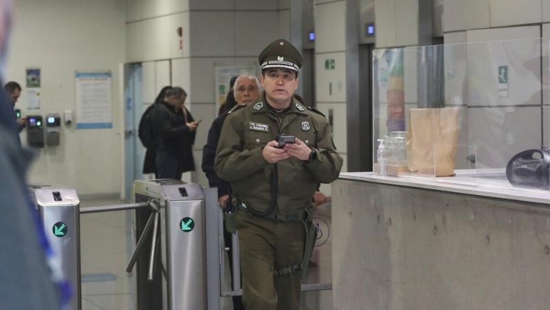 Agencia Uno - Carabineros investiga robo en ministerio de Desarrollo Social