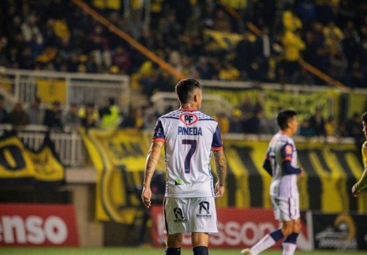 Jean Paul Pineda es nuevo refuerzo de Deportes Melipilla. Crédito: @jeanpaulpineda15