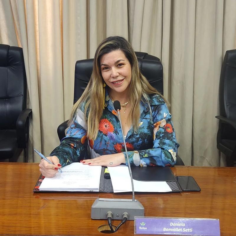 Daniela Bonvallet le respondió con todo a Giorgio Jackson. Imagen: Instagram.