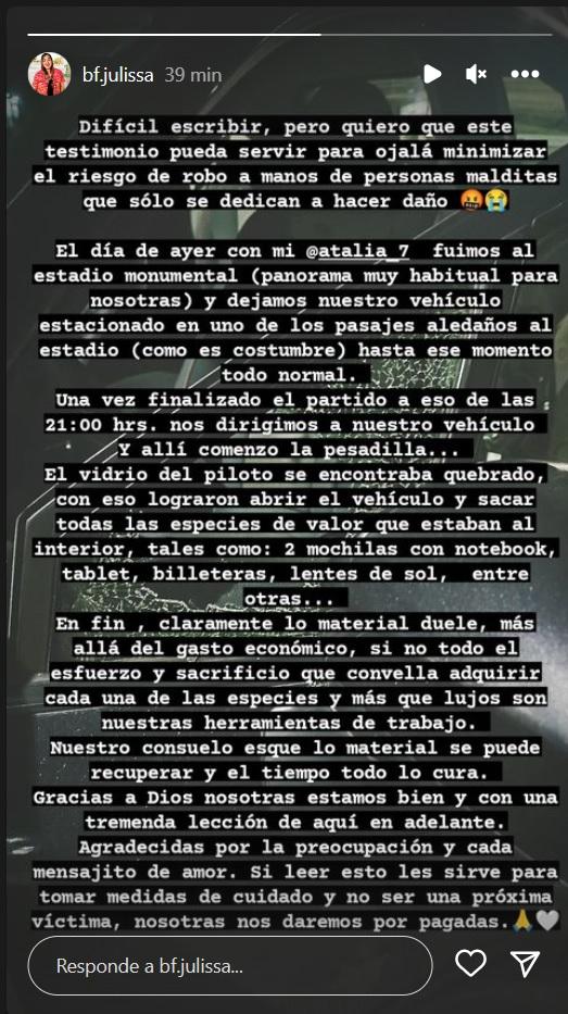Julissa Barrera denunció el robo a las afueras del estadio Monumental. Imagen: Pantallazo.