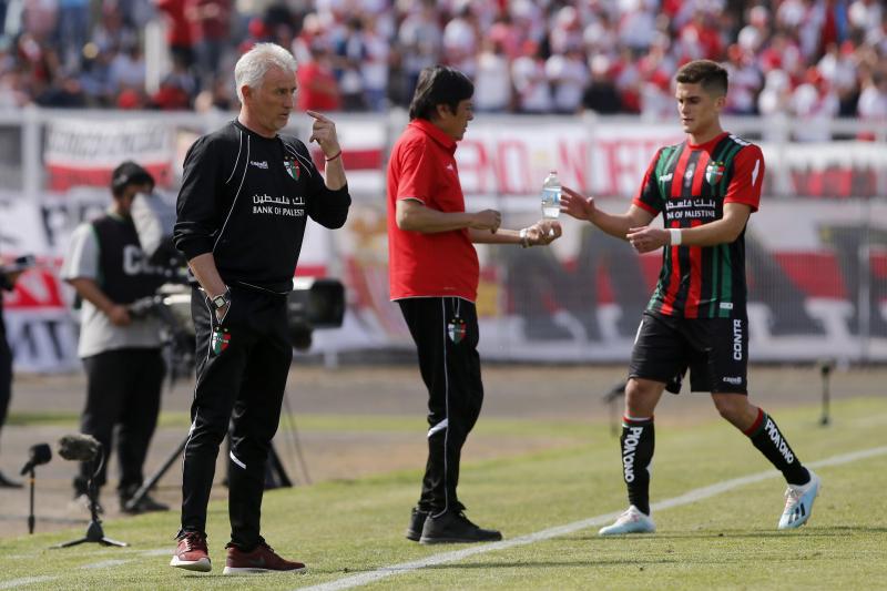 Ivo Basay analizó el momento de Guillermo Soto, la obsesión de la UC en el mercado. Crédito: Photosport.