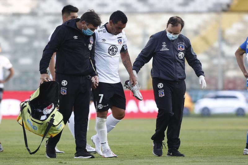 La lesión que sufrió Esteban Paredes en su último año en Colo Colo trajo consecuencias - Photosport