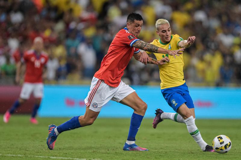 Enzo Roco deja el fútbol europeo para partir al fútbol de Arabia Saudita. / Photosport