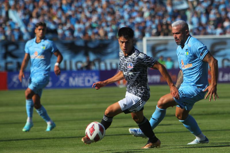 Matías Moya deja Colo Colo y parte a préstamo a Volos FC. Crédito: Photosport.