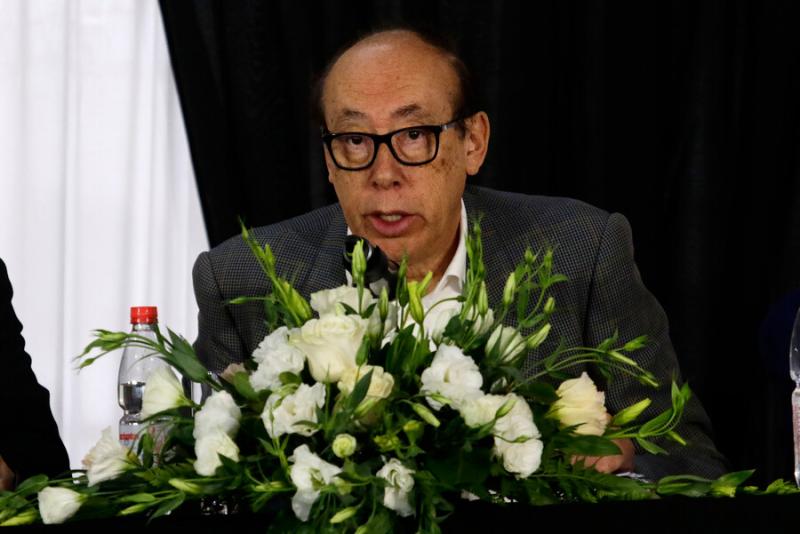 Alfredo Stöhwing se refirió a la posible partida de los futbolistas. Imagen: Photosport.