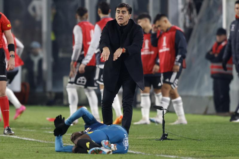 DT de América Mineiro aseguró que enfrentará con equipo alternativo a Colo Colo. / Photosport